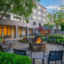 Courtyard by Marriott Providence Lincoln - Fire pit