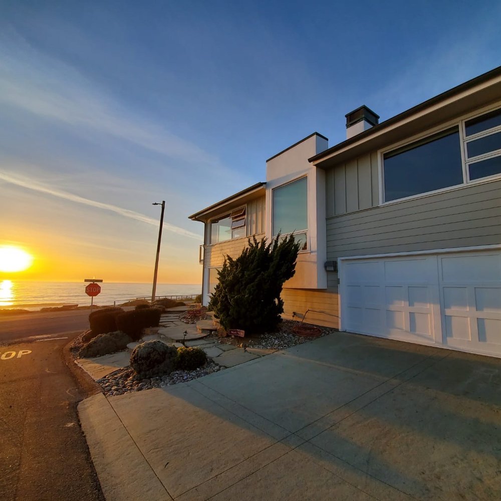 Ocean view beach house painting Ocean view beach house painting