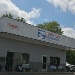 Country Town Tire & Auto Service Center - Exterior