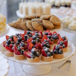 Elka Bee's Coffee Shop & Tea Haus - Clackamas - Wedding dessert table