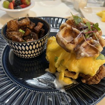 Love At First Bite - Cinnamon Roll Chicken Sandwich - Breakfast & Brunch Near Me - Atlanta, Georgia