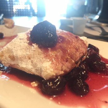 Sakonnet Vineyard - Baked beignets.... whaaaaatttt. - Wineries Near Me - Little Compton, Rhode Island