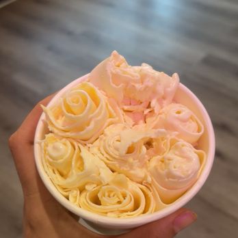 Snowee Rolls - Mango mania - Ice Cream & Frozen Yogurt Near Me - Morgan Hill, California Snowee Rolls - Mango mania - Ice Cream & Frozen Yogurt Near Me - Morgan Hill, California