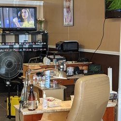 Raton Nails And Spa - Inside during covid