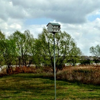 Lake Pflugerville - Adorable birdhouses! - Parks Near Me - Pflugerville, Texas