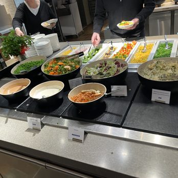 SAS Lounge - Salads - Airport Lounges Near Me - Kastrup, 84