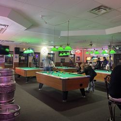 West Hill Grill - Pool anyone???