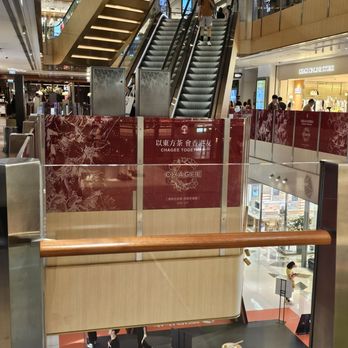 K11 廣場 - Many levels to explore! - Shopping Centers Near Me - Hong Kong, HK