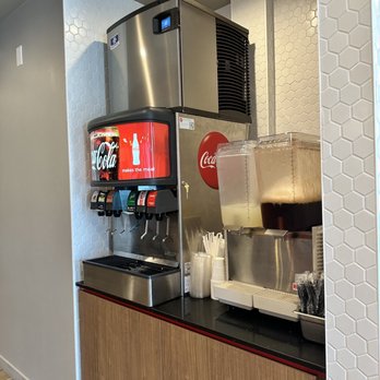 Hot Chickz & Pizza - Soda fountain - Chicken Shop Near Me - San Diego, California Hot Chickz & Pizza - Soda fountain - Chicken Shop Near Me - San Diego, California