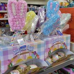 7-Eleven - Easter stuff!