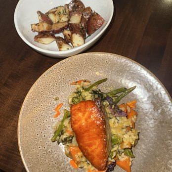 Bouquet Restaurant - Bars Near Me - Covington, Kentucky