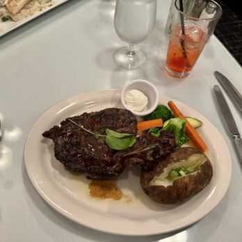 The Growers Pub - 20oz Ribeye - Steakhouses Near Me - Salinas, California The Growers Pub - 20oz Ribeye - Steakhouses Near Me - Salinas, California