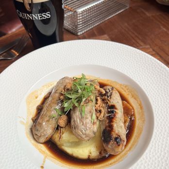 The Volunteer - Sausage and mash - Pubs Near Me - London, XGL The Volunteer - Sausage and mash - Pubs Near Me - London, XGL