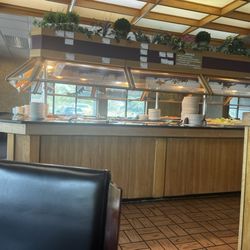 The buffet bar was super clean and well stocked