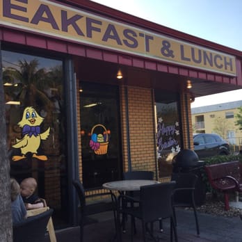 Dandee Donut Factory - Donuts Near Me - Pompano Beach, Florida