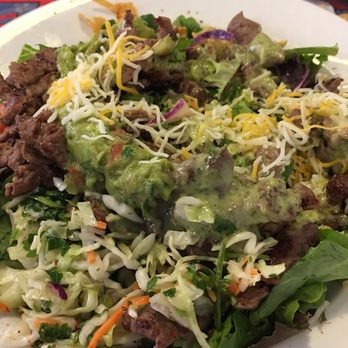 Wahoo's Fish Taco - Steak salad with cilantro dressing - Mexican Near Me - Irvine, California Wahoo's Fish Taco - Steak salad with cilantro dressing - Mexican Near Me - Irvine, California