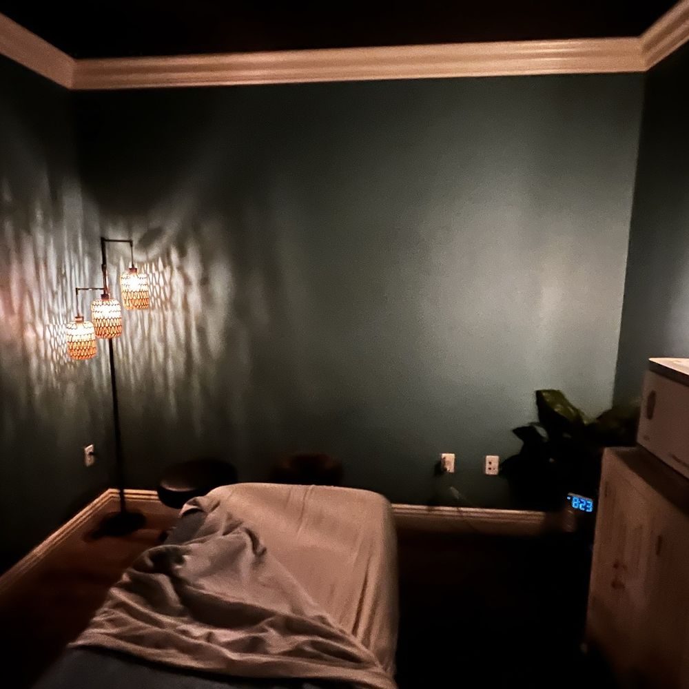 2/25": late night Firm Swedish tissue massage is my nightcap to this rainy evening hee 2/25": late night Firm Swedish tissue massage is my nightcap to this rainy evening hee