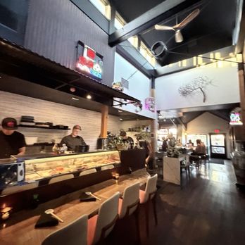 CHI Chinese and Sushi Bar - The bar - Sushi Bars Near Me - Bend, Oregon