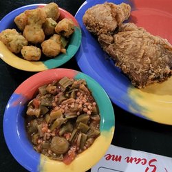 Tony G's Soul Food Southeast - Fried chicken Fried ocra Ocra and tomatoes