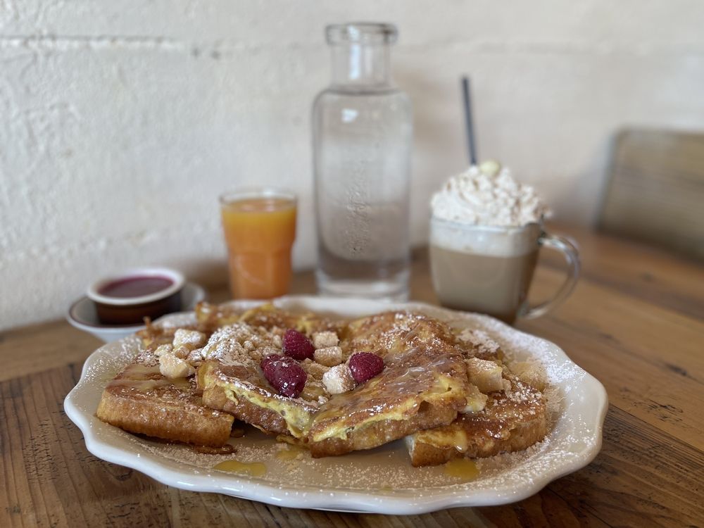 The Maple Counter Cafe