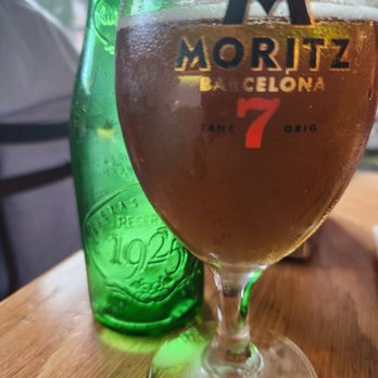 BAR Estudiantil - Alhambra - Food Near Me - Barcelona, B
