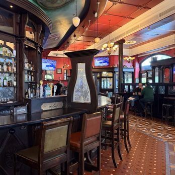 The Local - Inside - Irish Pub Near Me - St. Louis Park, Minnesota The Local - Inside - Irish Pub Near Me - St. Louis Park, Minnesota