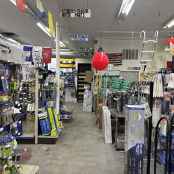 Whale Point Marine & Hardware - Wide range of nautical supplies at fair prices.