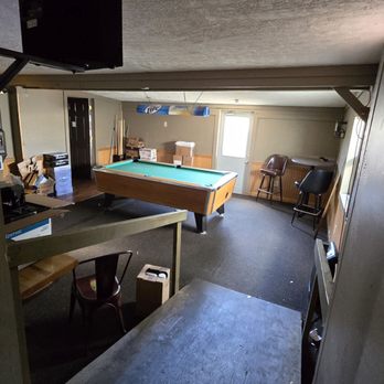 Farmhouse - Restaurants Near Me - Delavan, Illinois