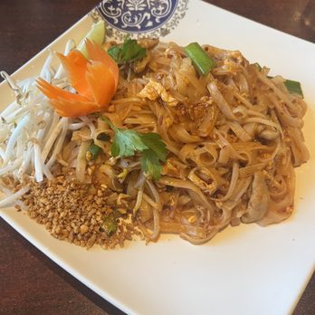 Arches Thai - Pad Thai with pork - Thai Near Me - Moab, Utah Arches Thai - Pad Thai with pork - Thai Near Me - Moab, Utah