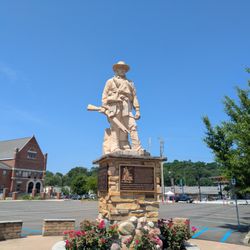 John Conner statue - John Conner statue, Connersville