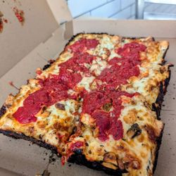Fratelli’s Pizzaria