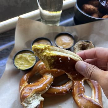 Idyllwild Brewpub - Brewpubs Near Me - Idyllwild, California Idyllwild Brewpub - Brewpubs Near Me - Idyllwild, California