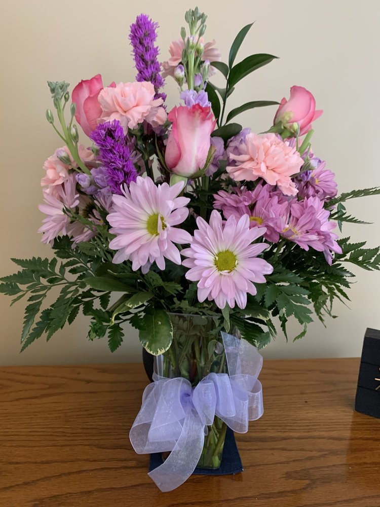 THE FLOWER SHOP Updated September 2024 11 Photos 110 Church St