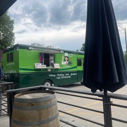 Pong Thai Cuisine - Truck