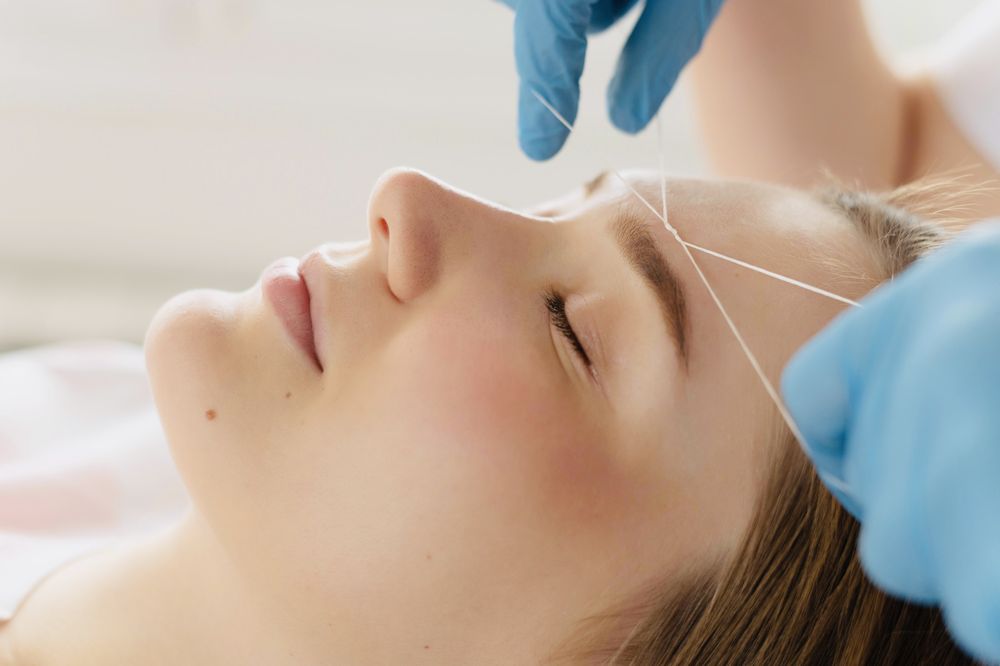 Saya Eyebrow Threading & Henna Art Logo