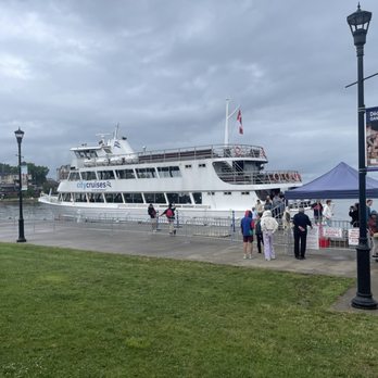 Thousand Islands Cruise Ships - Boating Near Me - Gananoque, Ontario Thousand Islands Cruise Ships - Boating Near Me - Gananoque, Ontario