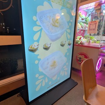 Hui Lau Shan - Desserts Near Me - Redmond, Washington