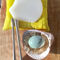 Iron Mountain Healing - Facial gua sha aids in lymph drainage, sculpts the features and reduces fine lines, reflex point stimulation tonifies the whole body