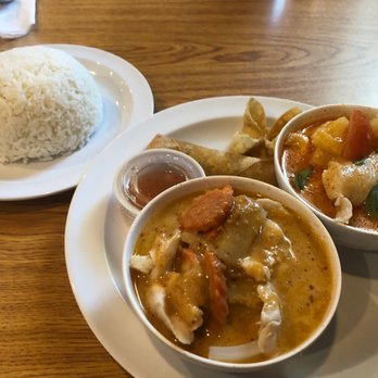 Thai Khao Kaeng Express And Pizzeria - $11Lunch special- Pineapple Curry Massaman Curry with Eggroll & Cream Cheese Wonton - Thai Near Me - Roy, Utah Thai Khao Kaeng Express And Pizzeria - $11Lunch special- Pineapple Curry Massaman Curry with Eggroll & Cream Cheese Wonton - Thai Near Me - Roy, Utah