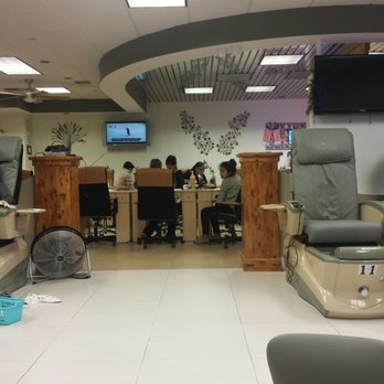 iSpa and Nails - Nail Salons Near Me - Mount Laurel, New Jersey