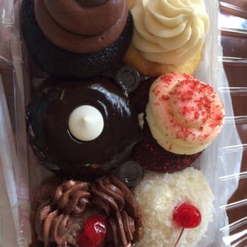 Cupcake Magic - Bakeries Near Me - Yuba City, California
