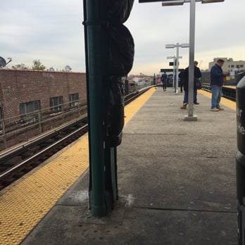 MTA - Junction Blvd Subway Station - On the platform waiting for the express. - Metro Stations Near Me - Corona, New York MTA - Junction Blvd Subway Station - On the platform waiting for the express. - Metro Stations Near Me - Corona, New York