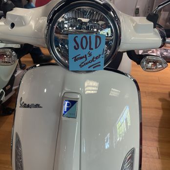Calmoto - 2025 Vespa primavera 150cc - Motorcycle Dealers Near Me - Livermore, California