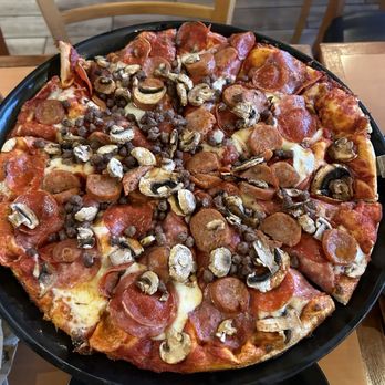 Shakey's Pizza Parlor - Shakey's Special - No Olives - Pizza Near Me - Glendale, California