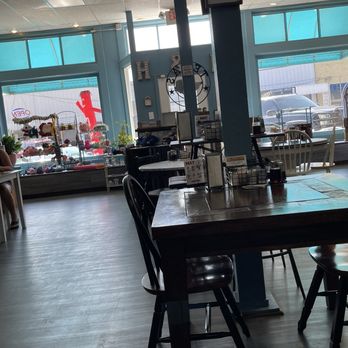 Herb & Earnie's - Restaurant - Desserts Near Me - Copperas Cove, Texas