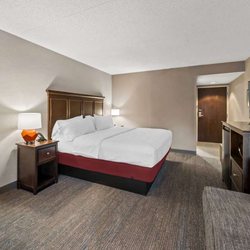 Hampton Inn New Bedford/Fairhaven - Guest room