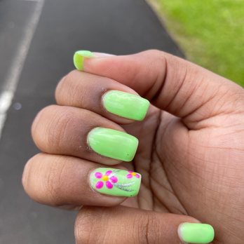 Happy Nails & Spa - Bubbles that rose to the surface afterwards - Nail Salons Near Me - Lahaina, Hawaii Happy Nails & Spa - Bubbles that rose to the surface afterwards - Nail Salons Near Me - Lahaina, Hawaii