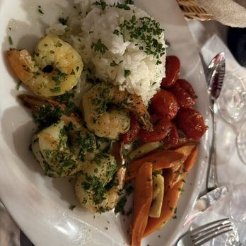 L'Escarmouche - Cognac shrimp with rice and veggies. - Venues & Event Spaces Near Me - Paris, 75