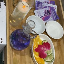 Oasis Nail Bar - Felt so romantic and fancy while staying affordable and personal.