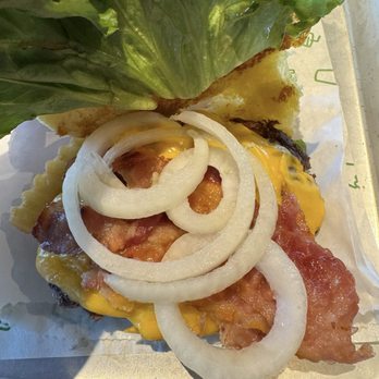 Shake Shack Uptown Plaza - Camelback & Central - Toppings - Burgers Near Me - Phoenix, Arizona Shake Shack Uptown Plaza - Camelback & Central - Toppings - Burgers Near Me - Phoenix, Arizona